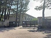 姶良市立重富中学校まで1904m、重富中学校は、「自主・粘り・礼儀・規律」 が校訓です。