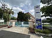 鹿児島市立清水小学校まで328m、清水小学校では、校訓「かしこく・やさしく・たくましく」を掲げています。