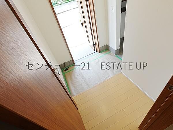 玄関を拡大表示