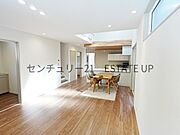 【リビング】お好きなインテリアなどを飾って、ご家族で安らげる癒しの空間をお作りいただけます。