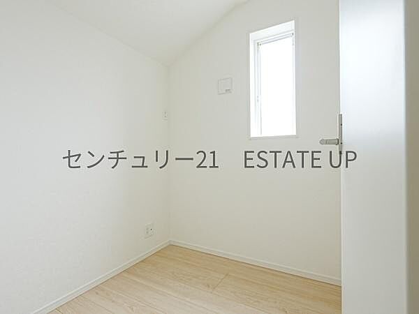 洋室を拡大表示