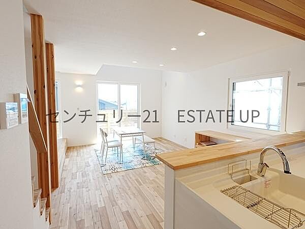 リビング/ダイニングを拡大表示