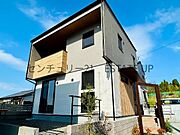 【外観】おしゃれな明るい外観の邸宅
