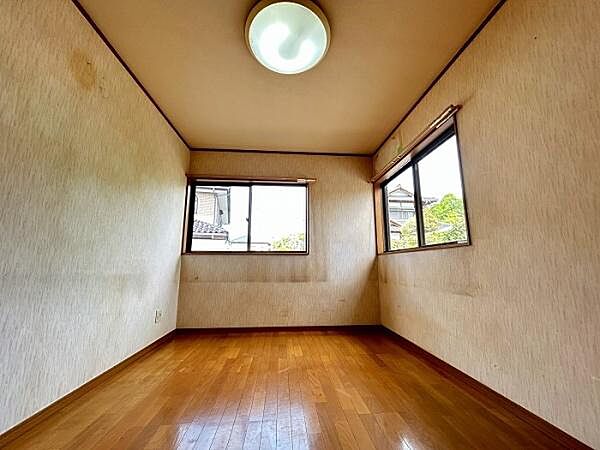 洋室を拡大表示