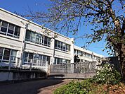 名古屋市立自由ケ丘小学校まで452m
