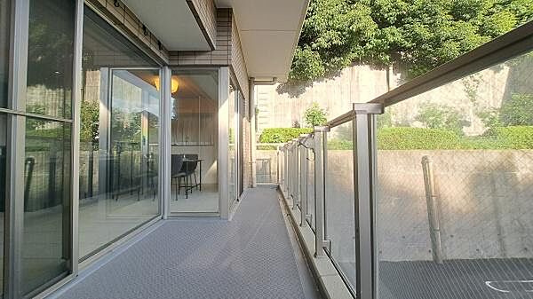 バルコニーを拡大表示