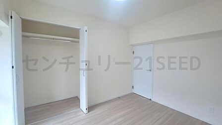 クローゼット完備で収納にも困りません。