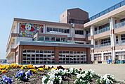 安城市立桜井小学校まで2005m