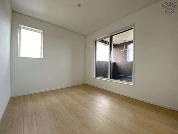 洋室を拡大表示