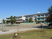 岡崎市立矢作南小学校まで496m