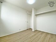家族一人ひとりにあわせたプライベートな空間。充分な広さとクローゼットを設置したお部屋はお子様の成長を促します！お子様の成長を支える、勉強や好きなことに没頭する学びの空間にピッタリです！