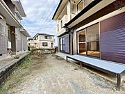 陽当りの良いお庭は、お子様のプールやＢＢＱなど様々な用途で利用できそうです！