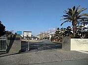代田中学校まで400m
