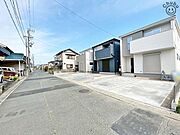 接道：南側公道約5.4ｍ　現地にて、実際の建物・駐車・環境・街並み・日当たりなどなどご確認ください！平日・お仕事帰りなどいつでもご案内できますので、お気軽にお問い合わせください！