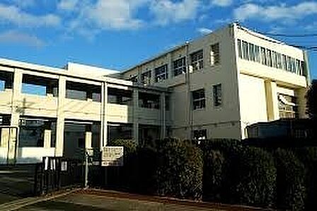 豊明市立豊明中学校まで1500m