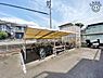 その他：屋根付き駐輪場　雨が降っても屋根付きで安心です。