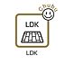 リビング/ダイニング：LDK　キッチンと一体化したリビングは家族みんなが自然と料理に参加したり、片づけたりしながらコミュニケーションがとれます。