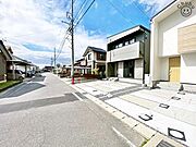 接道：南西側公道約6.0m　ぜひ現地にて、実際の建物・駐車・環境・街並み・日当たりなどご確認ください！平日・お仕事帰りなどいつでもご案内できますので、お気軽にお問い合わせください！