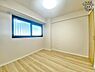 子供部屋：クローゼットを設置したお子様のお部屋にもピッタリな洋室。プライベートな時間も確保しつつ、お子様の成長を支え、勉強や好きなことに没頭する学びの空間にピッタリです！