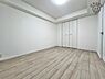 子供部屋：お子様のお部屋にもピッタリな洋室。プライベートな時間も確保でき、お子様の成長を支え勉強や好きなことに没頭する学びの空間にピッタリ！ライフスタイルに合わせて間仕切りできます