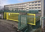 東中学校まで1870m