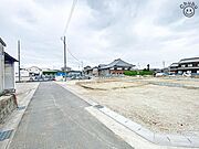 接道：北側公道約4.0ｍ　実際の建物・駐車・環境・街並み・日当たりなどご確認ください！平日・お仕事帰りなどいつでもご案内できますので、お気軽にお問合せください！