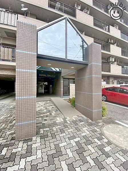 いつも清潔に保たれたエントランス部分