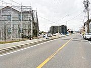 接道：南側公道約9.2ｍ　ぜひ現地にて、実際の建物・駐車・環境・街並み・日当たりなどなどご確認ください！平日・お仕事帰りなどいつでもご案内できますのでお気軽にお問合せください！