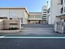 周辺：姫路市立津田小学校まで886m