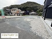 建築中の様子が確認できる物件です。