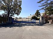 たつの市立誉田小学校まで1021m