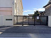 姫路市立花田小学校まで1350m