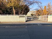 姫路市立高丘中学校まで1994m