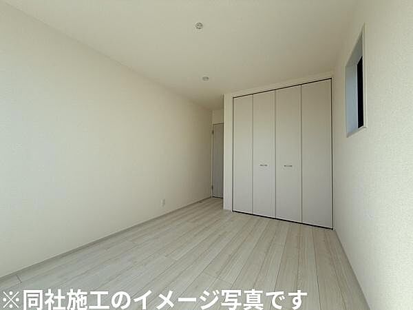洋室を拡大表示