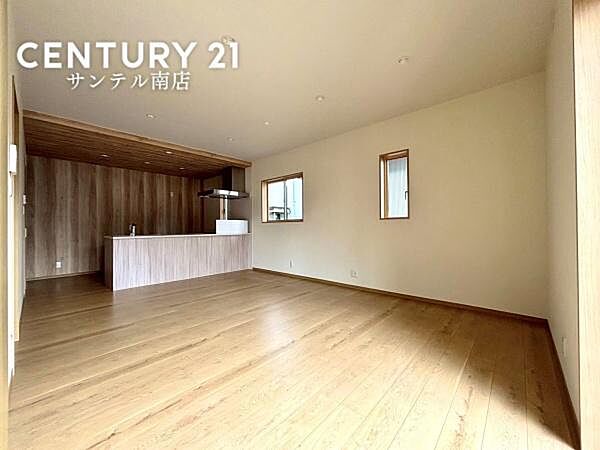 リビング/ダイニングを拡大表示