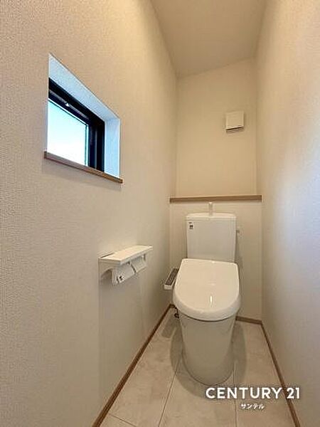 トイレを拡大表示