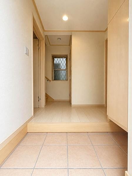 玄関を拡大表示