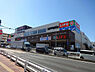 周辺：ライフ戸塚汲沢店まで241m、ホームセンターコーナンも同じ建物内にあります