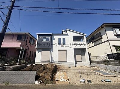 外観:南道路で日当たり良好です。 外観:南道路で日当たり良好です。