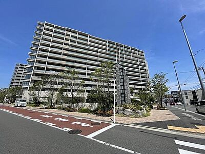 外観:南国のリゾートを醸し出すビッグコミュニティマンションです 外観:南国のリゾートを醸し出すビッグコミュニティマンションです