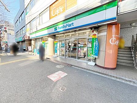 ファミリーマート天沼3丁目店まで835m