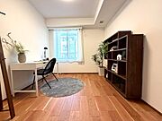 【洋室】部屋の洋室はどちらも6帖を超えるゆとりある住空間の過ごしやすい間取りとなっています。