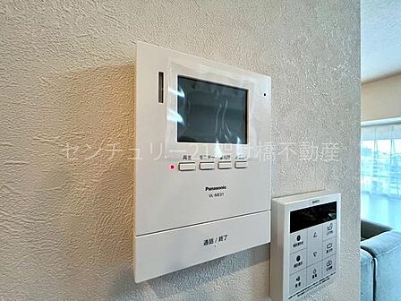 【モニター付きインターホン】防犯面でも安心なモニター付きインターホン◎