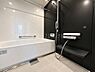 浴室：【タカラ製1.25坪浴室】ワイドホーロー浴槽です。（AI加工により家具を消去した画像です。）