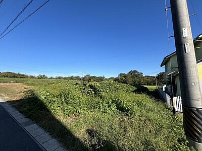 外観:平坦地、間口約17.8mで広々♪ 外観:平坦地、間口約17.8mで広々♪