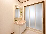 ※ステージング写真になります