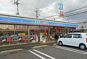 ローソン野洲市三宅店まで888m