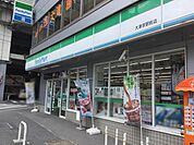 ファミリーマート大津京駅前店まで353m