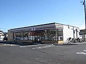 セブンイレブン桶川若宮2丁目店まで406m、公共料金の支払いやセブン銀行ATMが利用できる『セブン-イレブン』が近く、生活の利便性が高まります。