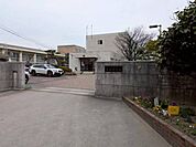 名古屋市立萩山中学校まで1571m